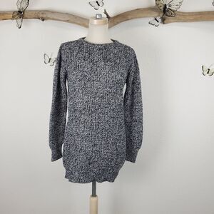 Brandy Melville crewneck extra long marked knit